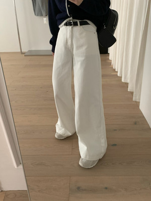 现货～AT THE BAGEL 韩国东大门 极简风格宽松显瘦白色牛仔裤T03