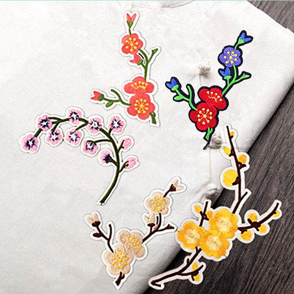 一支梅花花朵衣服装饰贴布贴花民族风中国风衣贴全刺绣徽章寒梅