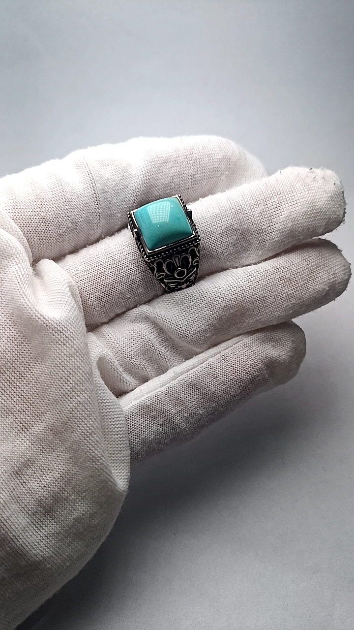 925银镶嵌湖北原矿绿松石！ 方形戒指果冻料尺寸12mm