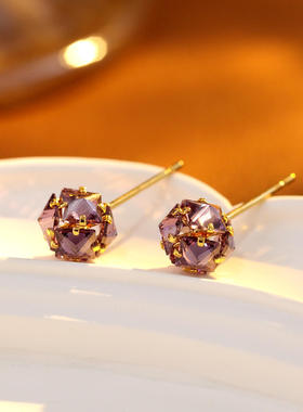 新款 爆闪紫色切面锆石小球小巧精致2025感银针耳钉直播爆款耳饰