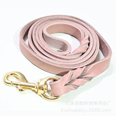 宠物用品牵引红色狗狗套装 牵引绳遛狗牛皮项圈定制厂家