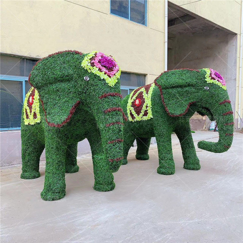 2022春节工艺品景观造型小品设计动物节庆绿植物绿雕稻草仿真大象