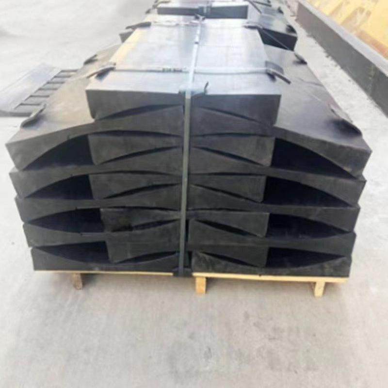 橡胶鞍座钢卷胶板固定运输钢卷橡胶板v型运输垫耐压耐磨加厚,橡塑材料及制品,橡胶,淘宝优惠券,粉丝福利购,淘宝优惠卷