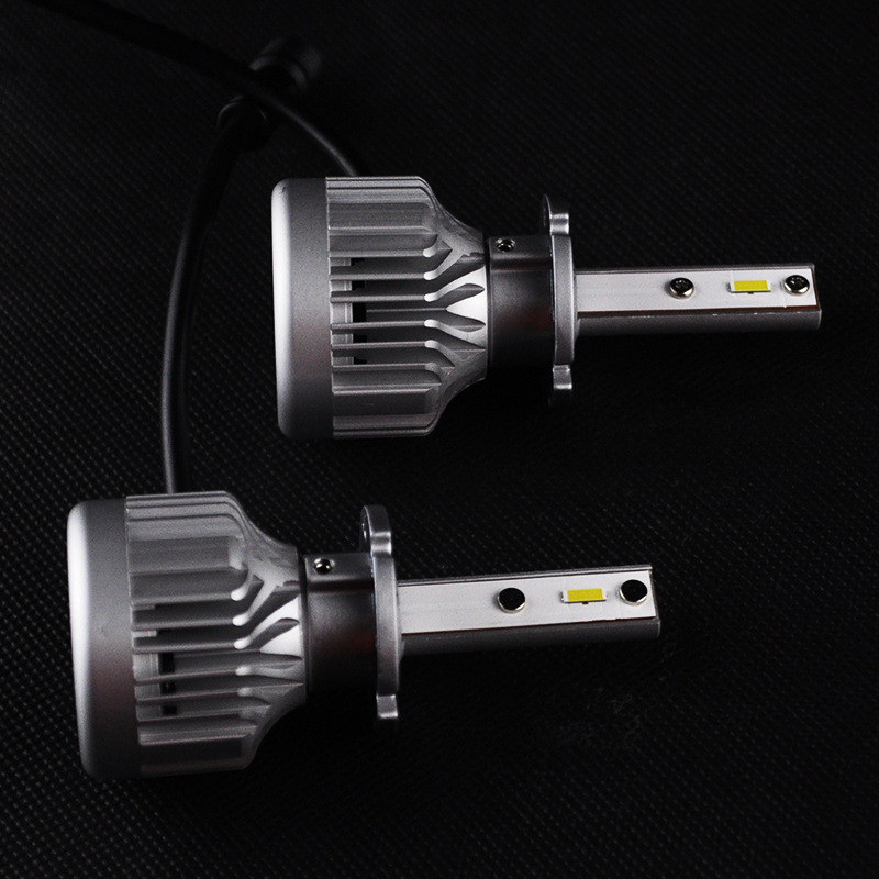 適用于捷昊汽車(chē)LED大燈超亮前大燈改裝H1 H7 H4 9005 9012 H11思