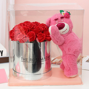 网红草莓熊抱抱桶香皂花情人节学生卧室氛围感摆件创意送女友花束