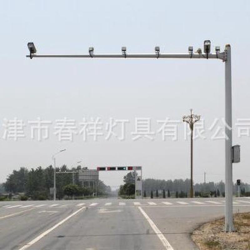 天津太阳能交通监控立杆4-12米单悬臂电警监控立杆热镀锌信号灯杆
