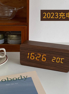 61k3创意木质简约装饰充学生闹钟桌面床头办公桌夜光时钟智能