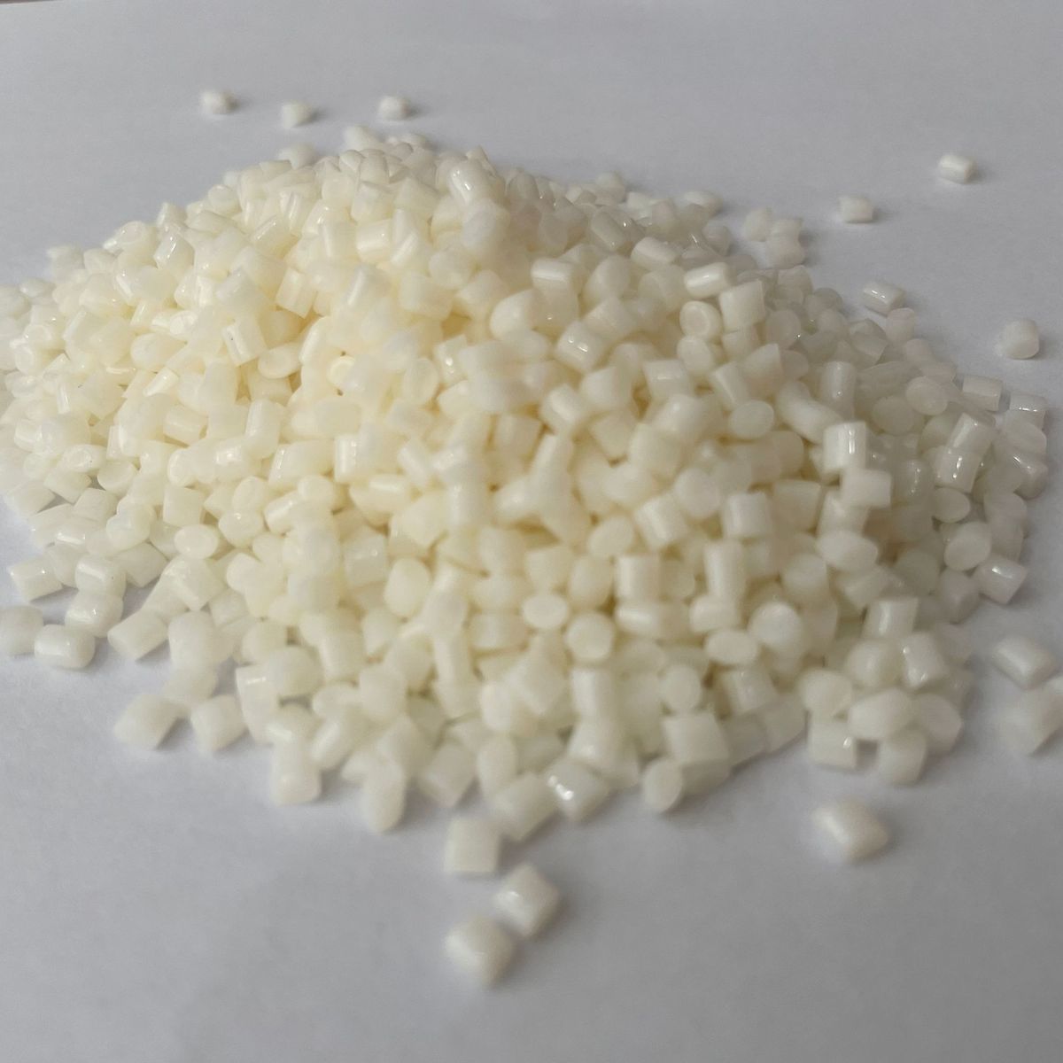 高弹性颗粒tpee海翠料25d-85d本色黑色改性塑料防静电海翠梳子料
