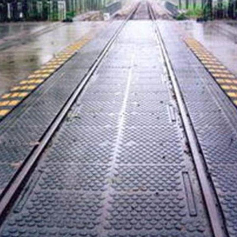 中拓平交道口垫板矿用轻轨板道口道橡胶道口板