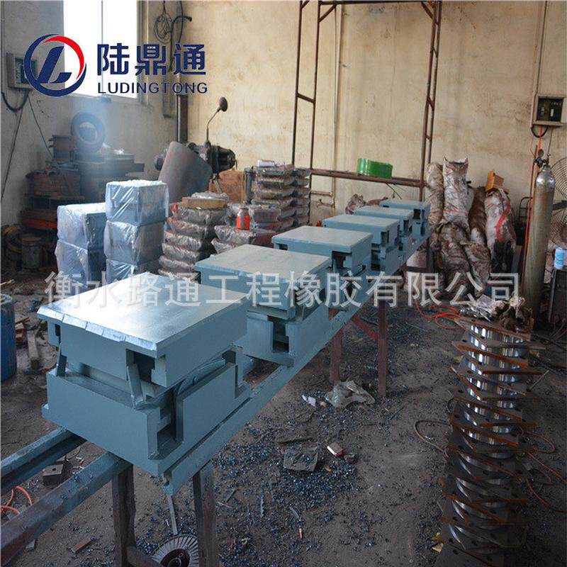 双向可滑动球铰支座单向滑动球铰支座钢结构球铰支座球铰支座