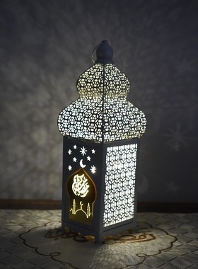 新品铁艺灯笼节日风灯家居工艺品摆件装饰金属欧式桌面模具