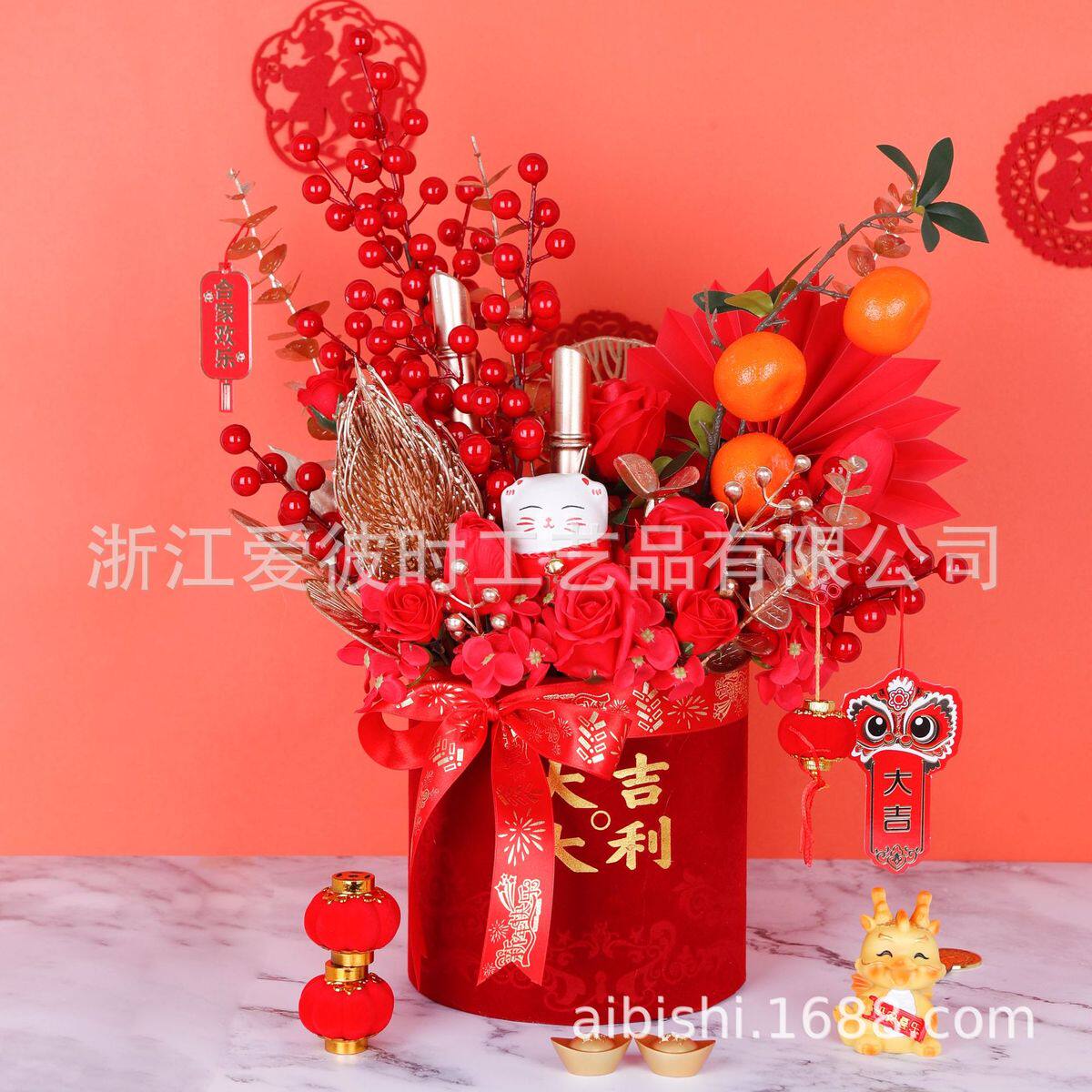 龙年圆形绒面福桶香皂花插花桶红色烫金福字抱抱桶肥皂花成品