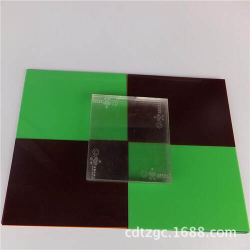 成都厂家批发直销5mm厚高透明亚(压)克塑有机玻璃水晶吸力板