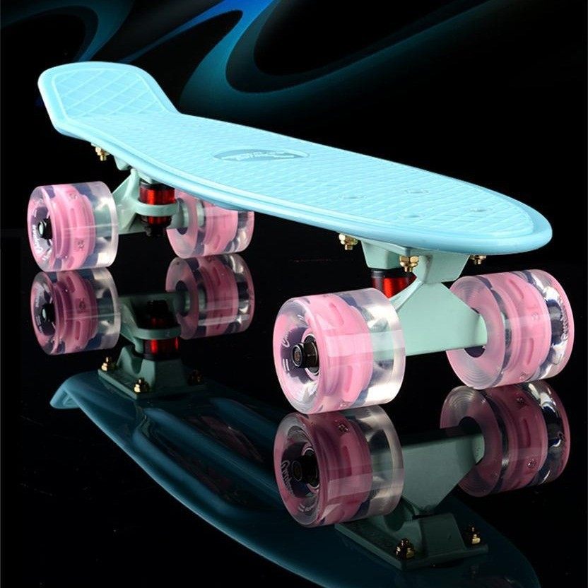 香蕉板22英寸小鱼板新手代步单翘滑板儿童成人刷街男女四轮滑板车,运动/瑜伽/健身/球迷用品,活力板,淘宝优惠券,粉丝福利购,淘宝优惠卷