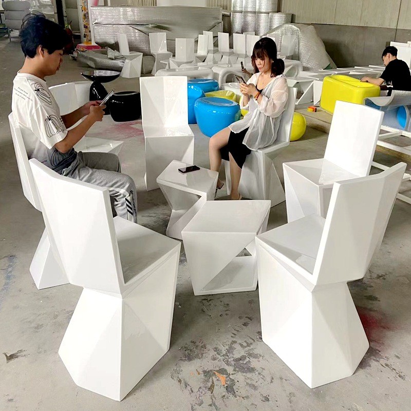 玻璃钢菱形座椅泳池公园写字楼会客休闲坐凳圆桌组合创意切面餐椅