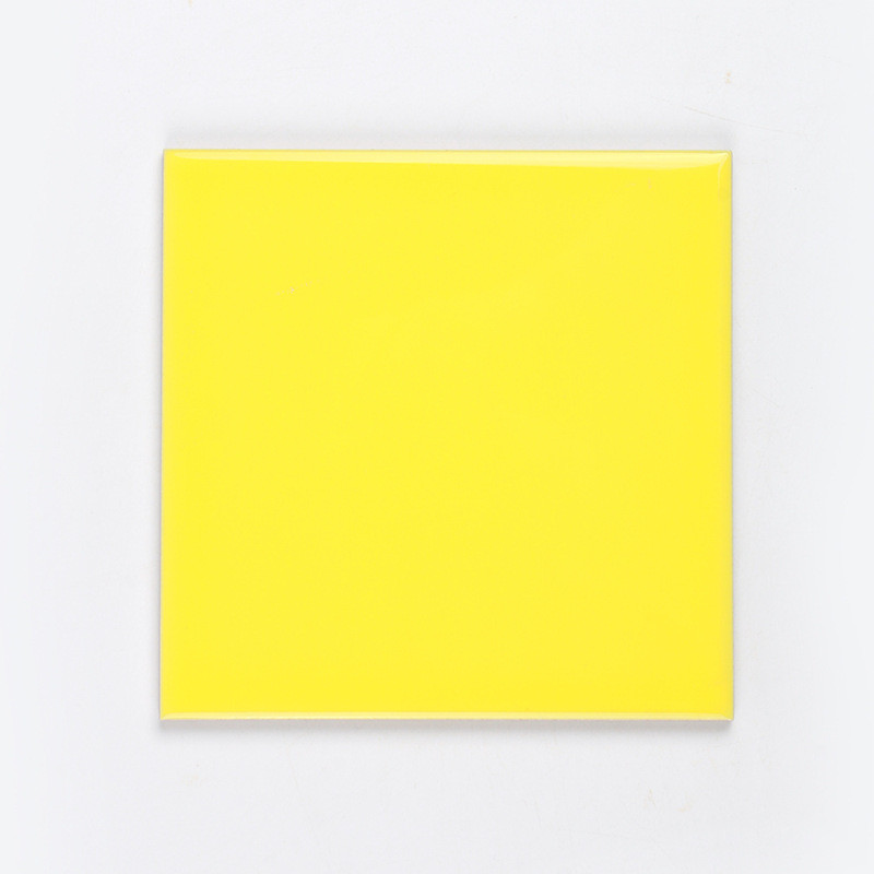 纯色瓷片墙砖小方块15*15面包砖高光亮面厨房店铺幼儿园瓷砖