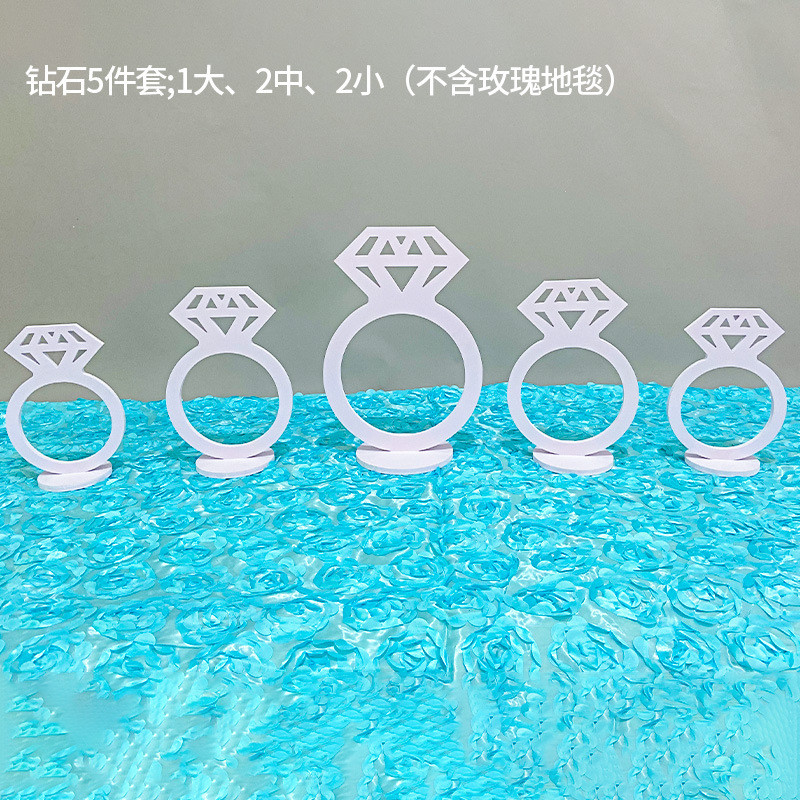 春夏季喜庆金店橱窗装饰道具节日创意珠宝店浪漫氛围布置摆件