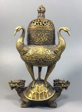 古玩杂项收藏仿古做旧老式黄铜铜器龟鹤同寿熏香炉桌面摆件装饰