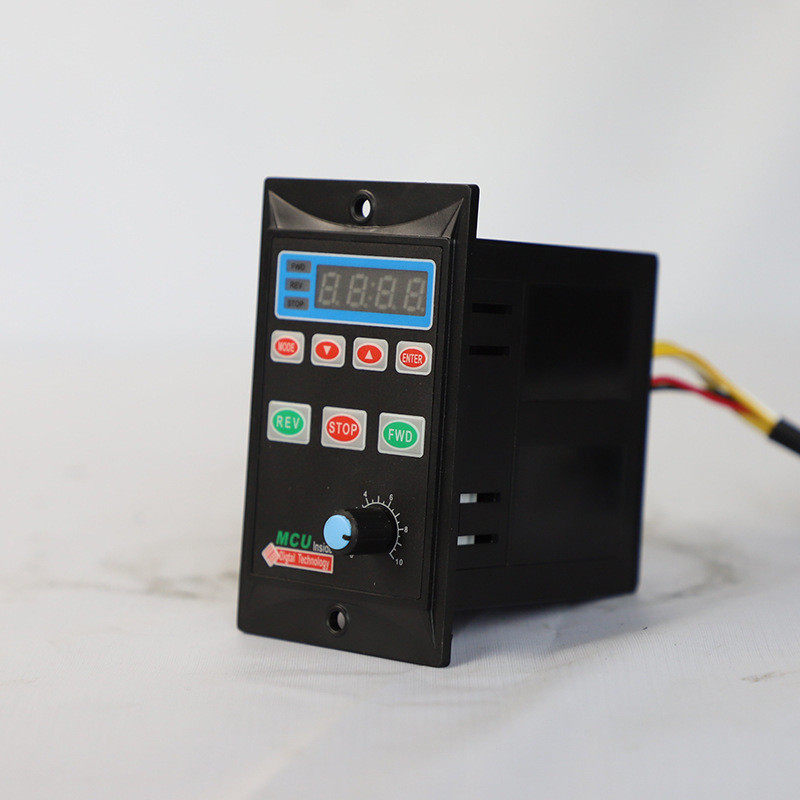 德豪齿轮数显15w-180w单相220v三相380v调速电机减速调速器变频器