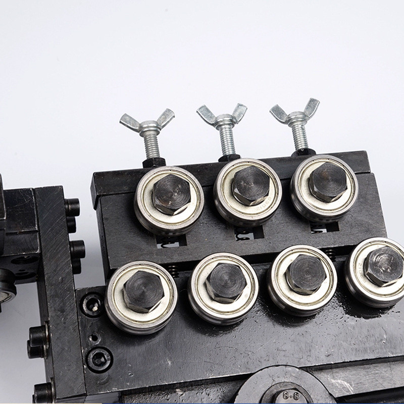 矫直器调直机铜管校直机外径42直线器校器校直手摇小型带动力钢丝