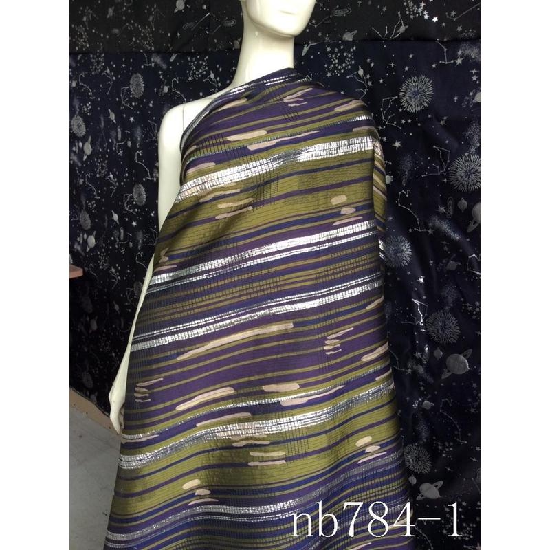 厂家箱包金丝几何不规则条纹提花面料复古亮丝服装色织提花布