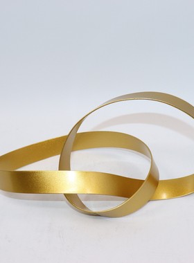 缠绕几何现代简约手工绕环轻奢摆件金属纸镇样板房售楼处软装饰品