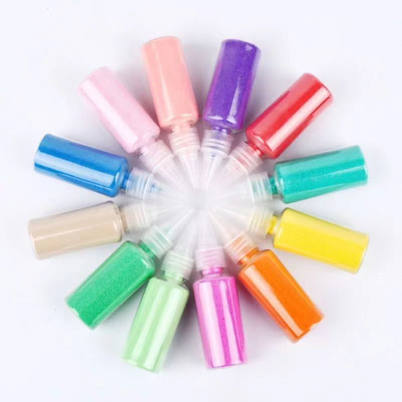 厂家批发网红儿童染色彩砂景区造景烧结彩砂沙娱乐沙画袋装瓶装