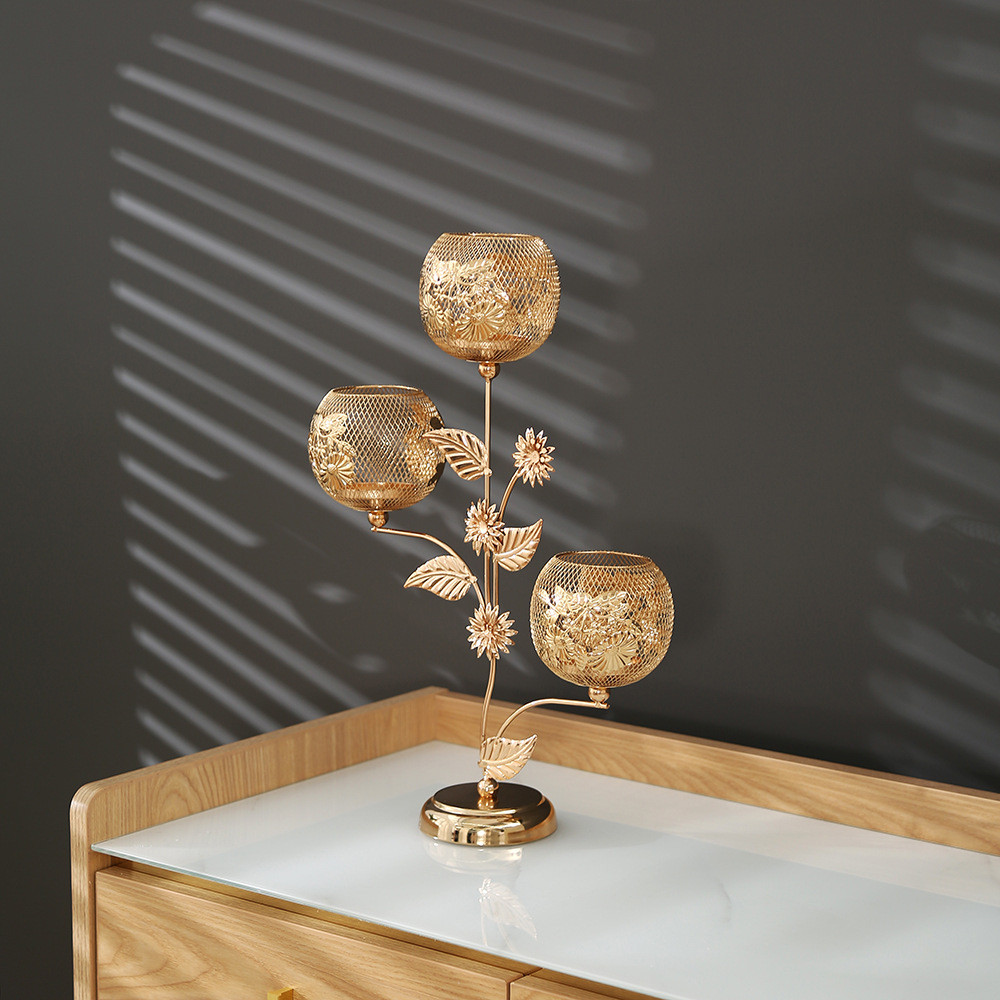 家用时尚轻奢款工艺摆件铁制高颜值居家桌面摆件创意树叶造型烛台