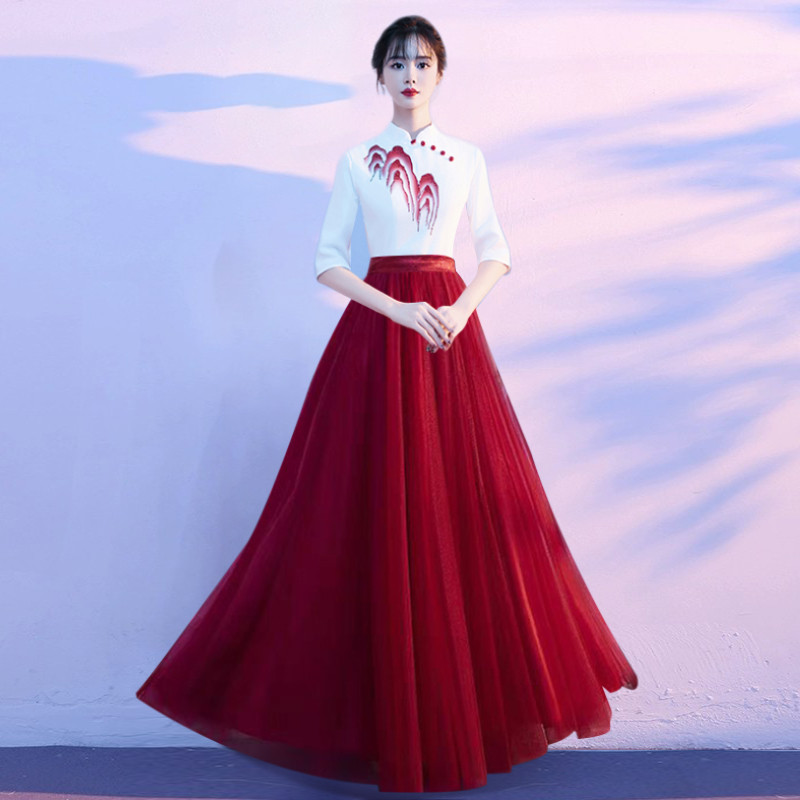 樸嵐詩新款男女大合唱團(tuán)演出服學(xué)生紅歌比賽詩歌朗誦舞臺(tái)表演服裝