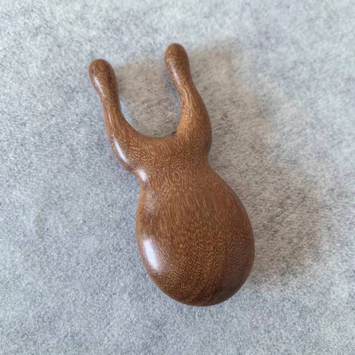 小青蛙眼部按摩器眼周眼鼻按摩头部经络梳子头皮刮鼻梁护眼神器棒