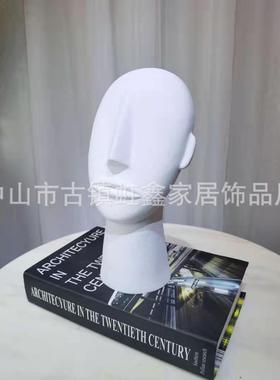 现代极简样板房间人像摆件雕塑创意软装饰品售楼处茶几工艺品