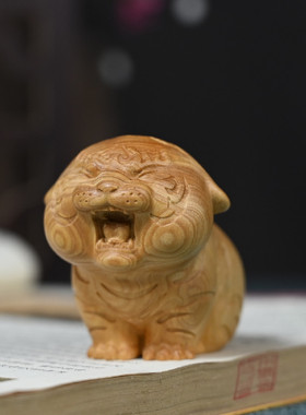 黄杨木手把件虎桌面小摆件动物木雕工艺品创意小物件文玩生肖批发