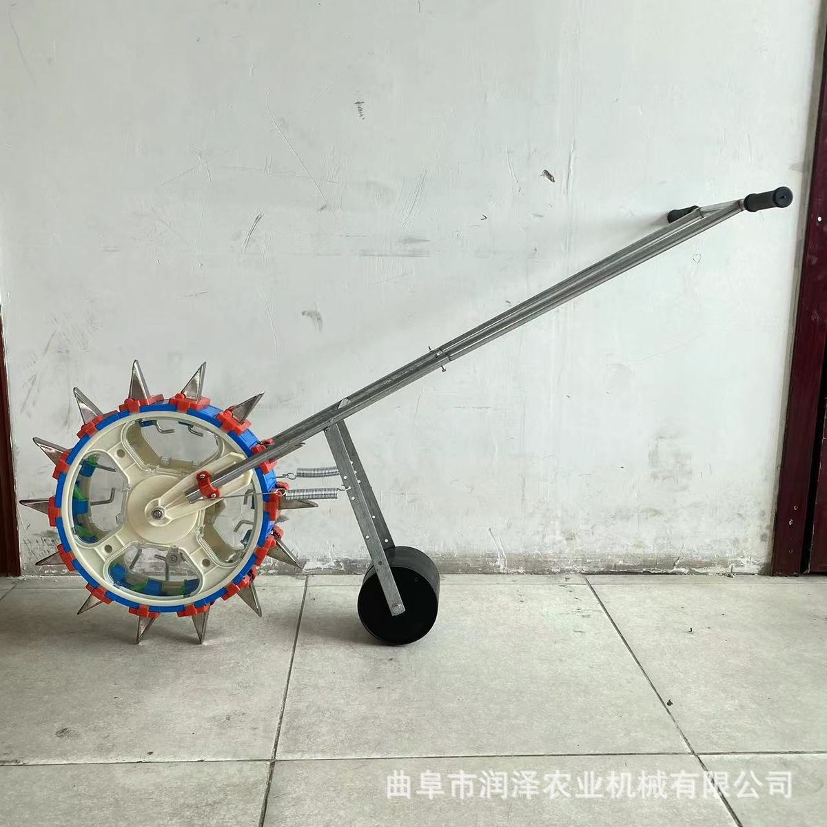 热销家用玉米花生大豆手推式压带点播机土轮农田粮食播种机出苗整