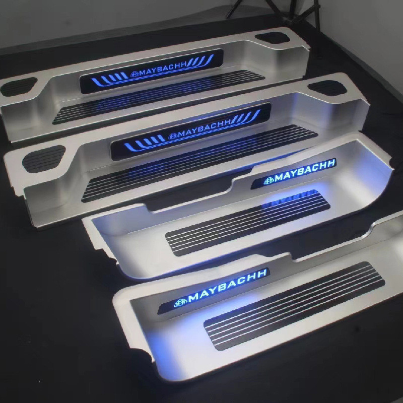 汽车迎宾踏板车门迎宾踏板门槛条防踩贴光灯汽车流迎宾脚踏板