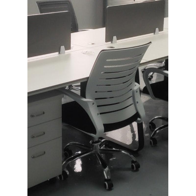 职员职员靠背椅子座椅会议椅办公室员工电脑椅家用旋转椅老板椅