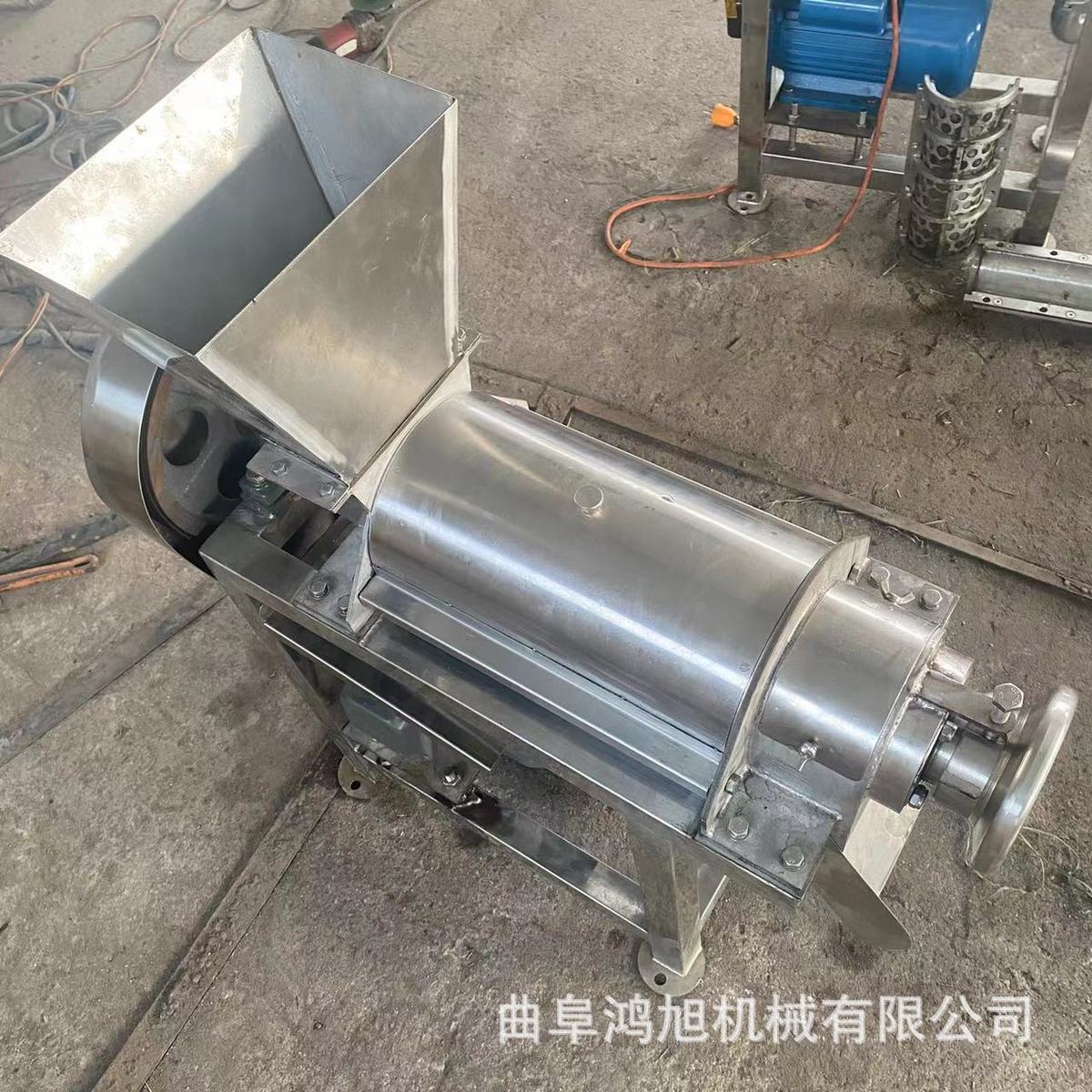 热销草莓破碎螺旋榨汁机家用小型不锈钢油柑果李子挤汁机