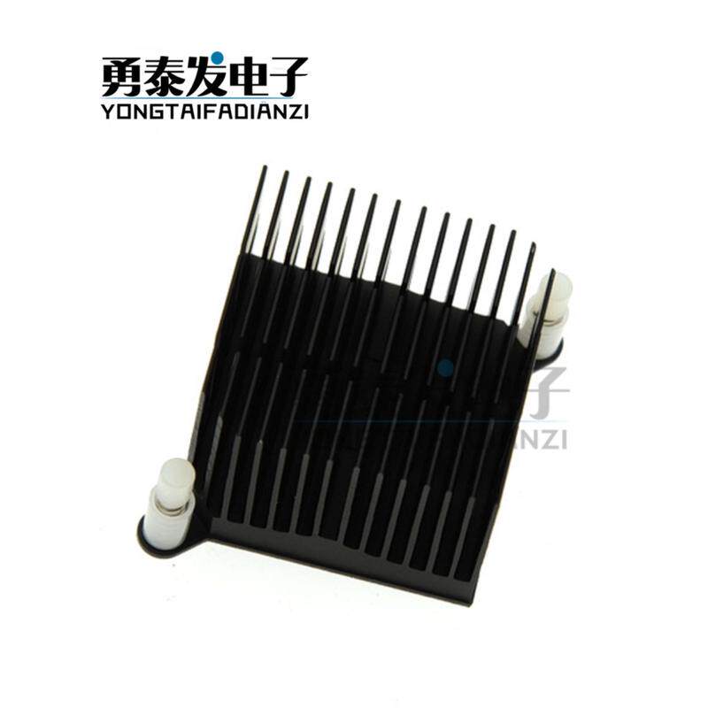 铝型材散热片散热器40x40x30mm对角孔距59mm剖沟表面阳极黑色