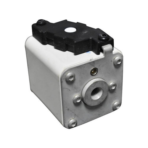 热销巴斯曼170m1564d破损熔断器新能源包退可开专票