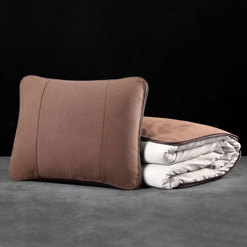 汽车抱枕被子两用折叠加厚枕翻毛皮车载多功能车用空调被腰靠创意