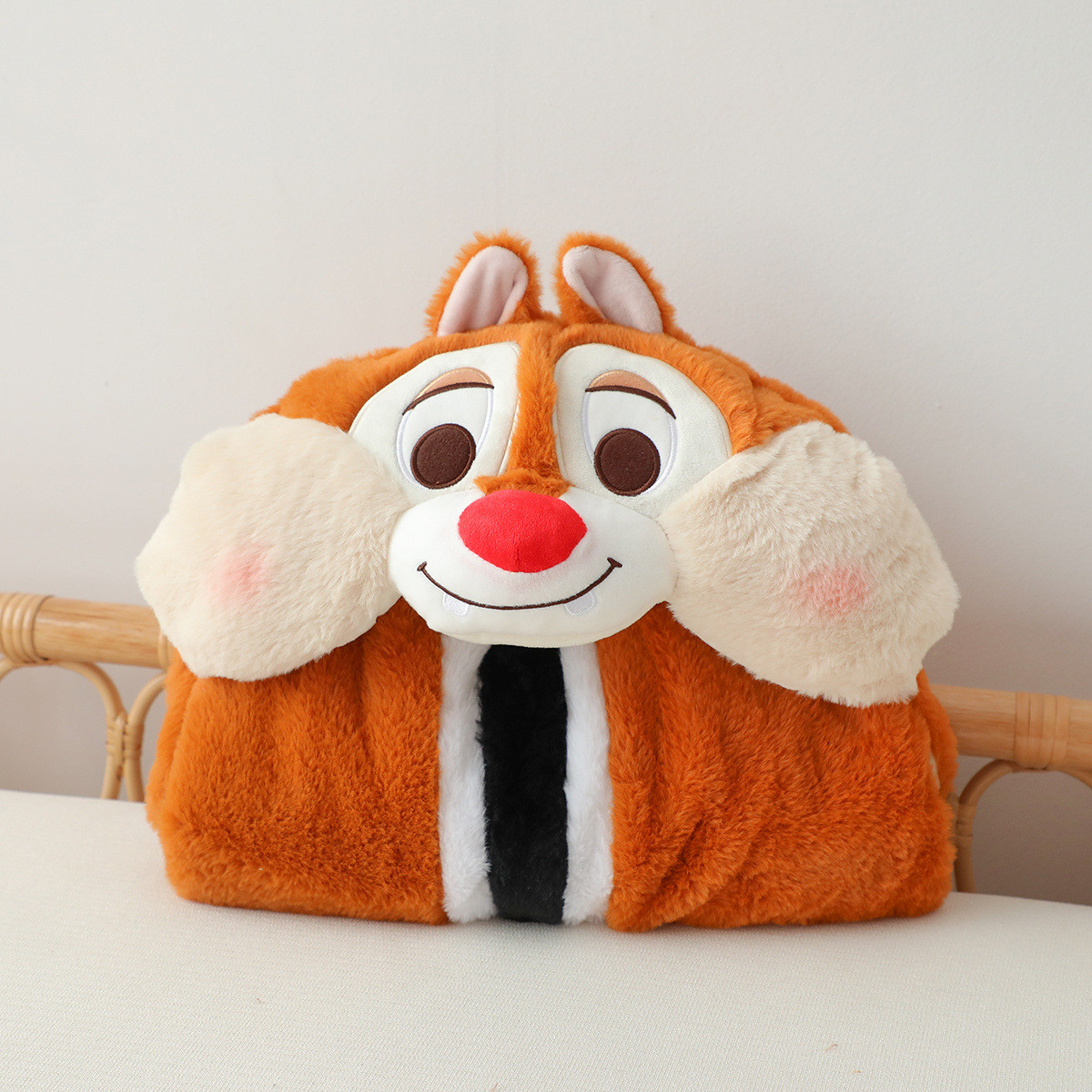 卡通花栗鼠披风办公室懒人午睡披肩毛毯带帽秋冬季两用斗篷毛绒毯