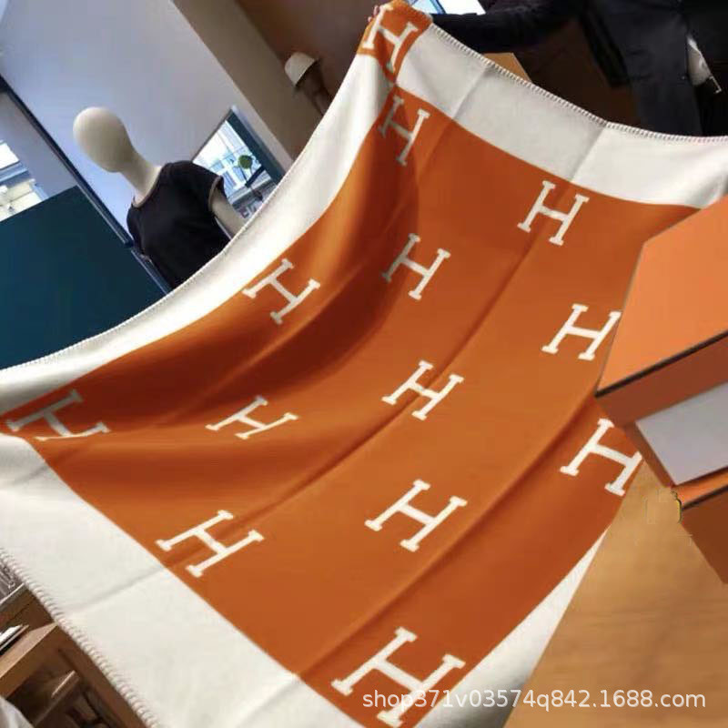 休闲h毛毯ins拉舍尔午睡毯子加厚沙发毯办公室法兰绒空调盖毯