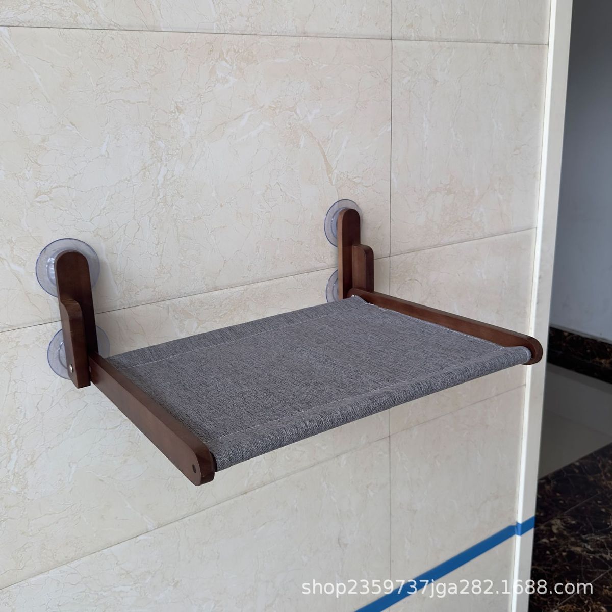 现代简约木制猫咪吊床猫咪晒太阳木质挂实木夏季吸盘防滑吊床吊床