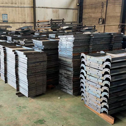 热销跨境批发防撞墙钢模具防 混凝土预制公路中央生产厂家撞墙模