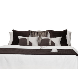 奶白品四件套抱枕套床咖抱枕简约轻奢ins风样板间床上抱枕靠垫