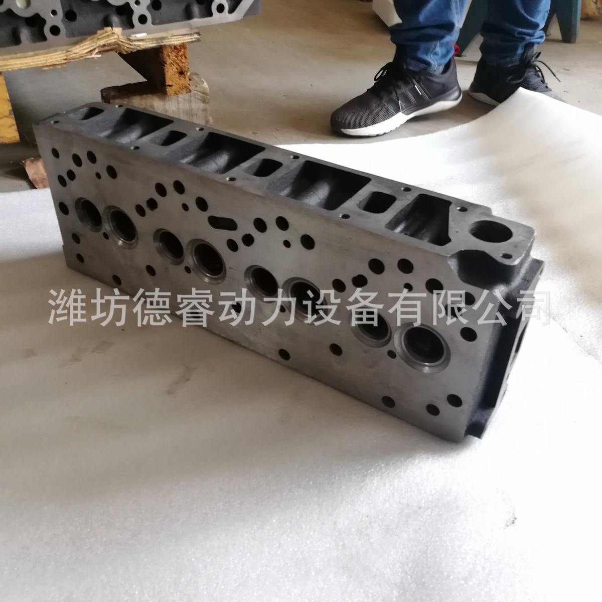潍坊柴油机发动机配件R6105缸盖气缸盖缸头
