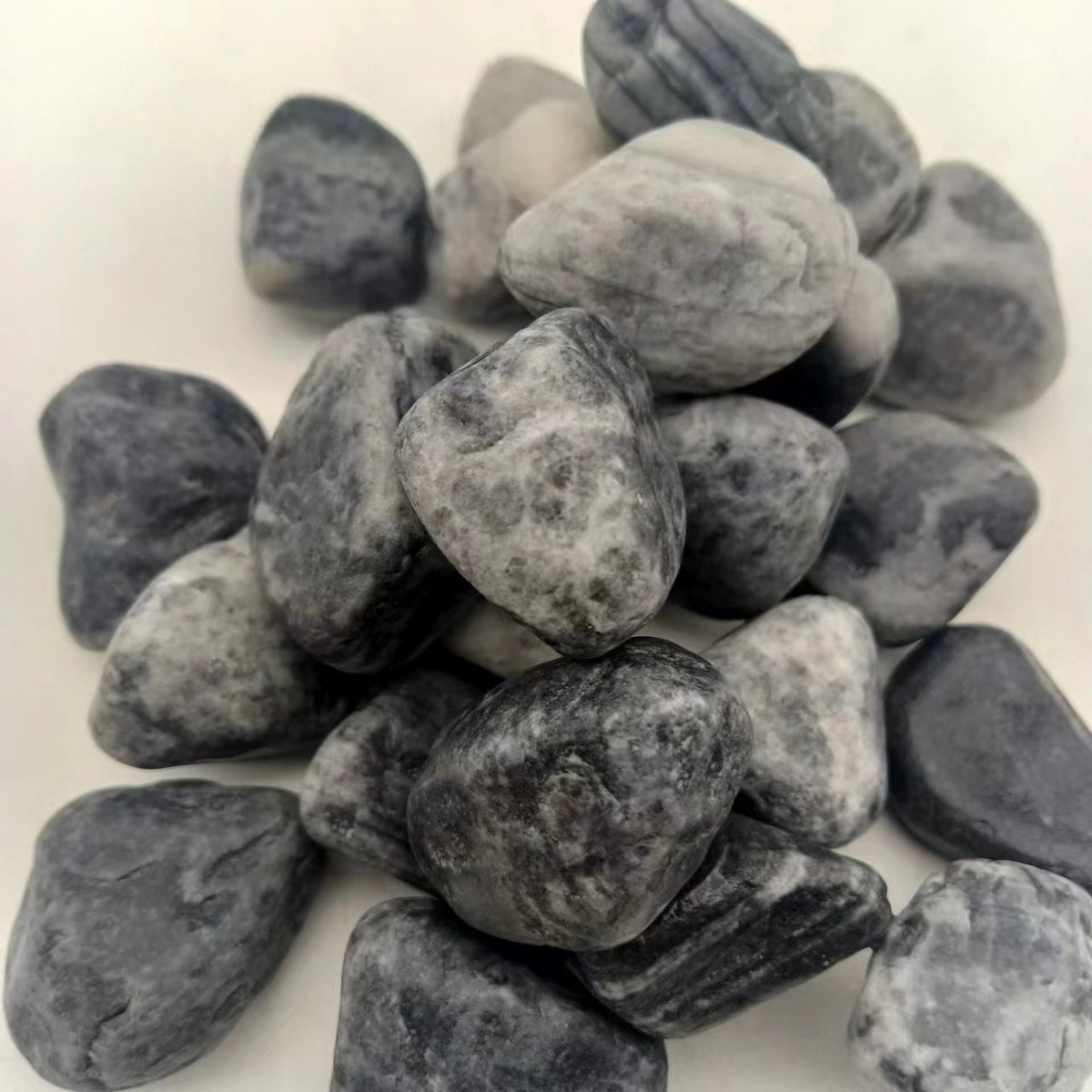 热销供应透水地坪用灰色水洗石工程铺路园艺枯规格水磨石石子山石