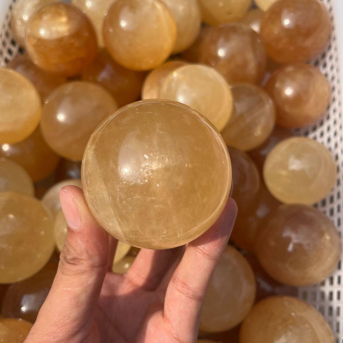 1kg热卖天然冰洲石方解石球桌面摆件水晶工艺品橙色疗愈冥想