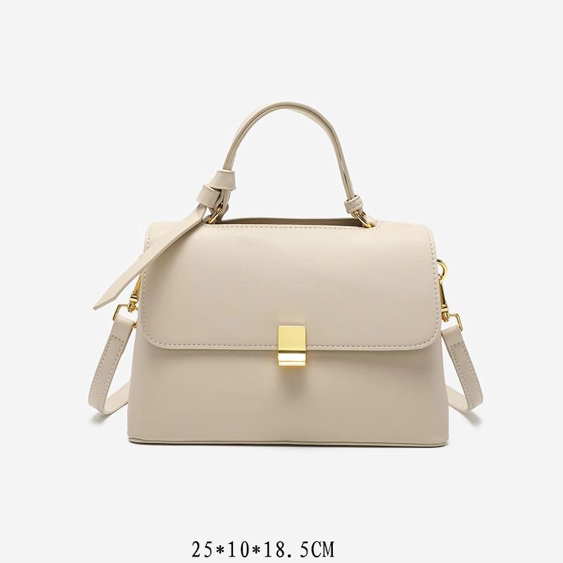 轻奢样板房装饰摆件衣柜饰品展厅陈列服装道具组合衣帽间软装包包