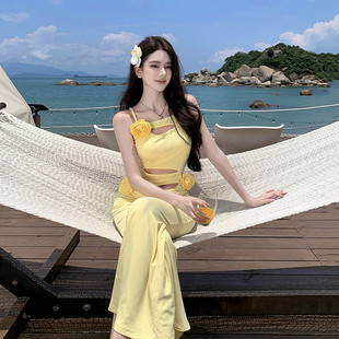 纯欲黄色花朵镂空吊带连衣裙女海边度假紧身性感辣妹 高货速发法式