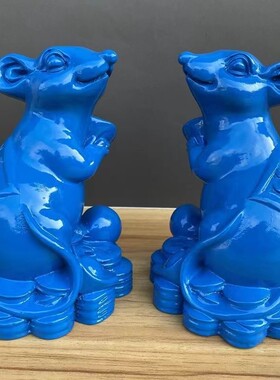 蓝色木雕老鼠摆件实木十二生肖木制鼠家居客厅办公桌面装饰工艺品